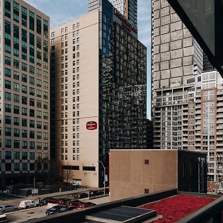 Chic 1-Br Condo; Parking Included; Downtown Core Toronto Esterno foto